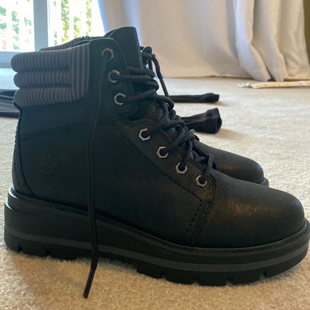 Timberland Ortholite combat boots never worn